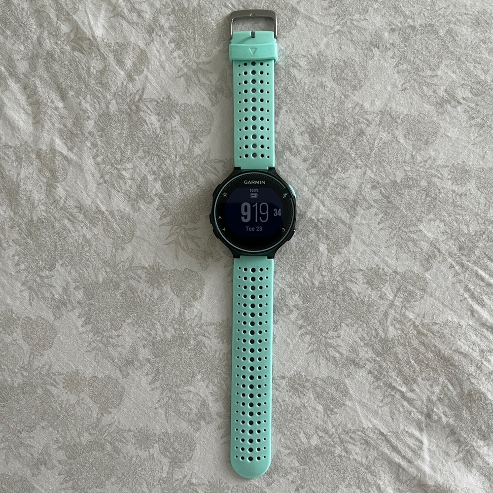 GARMIN FORERUNNER 235 🏃‍♀️ color: teal
